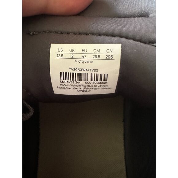 Lululemon Men’s Cityverse Sneaker – Grey/Ceramic – Size 12.5 – Deadstock - Used - Picture 9 of 10